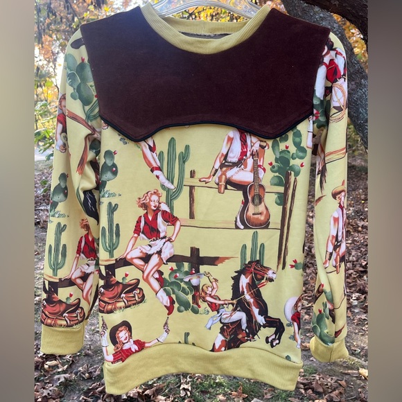 Handmade Tops - Cowboy Print Sweatshirt with Western Yolk Collar - XS